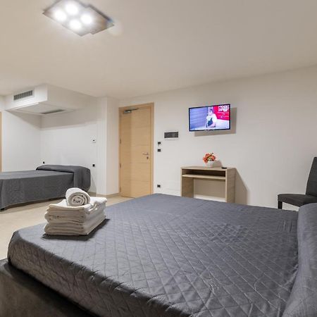 توري سان جيوفاني أوغينتو Room Salento Palace المظهر الخارجي الصورة