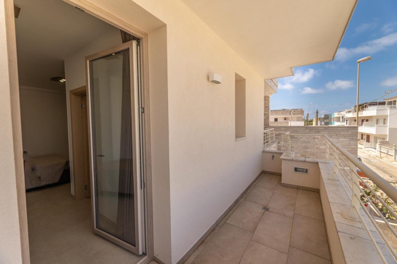 توري سان جيوفاني أوغينتو Room Salento Palace المظهر الخارجي الصورة