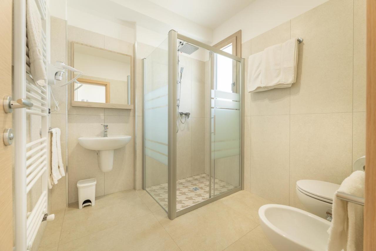 توري سان جيوفاني أوغينتو Room Salento Palace المظهر الخارجي الصورة