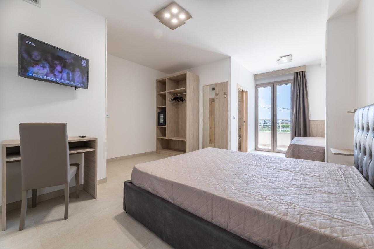 توري سان جيوفاني أوغينتو Room Salento Palace المظهر الخارجي الصورة