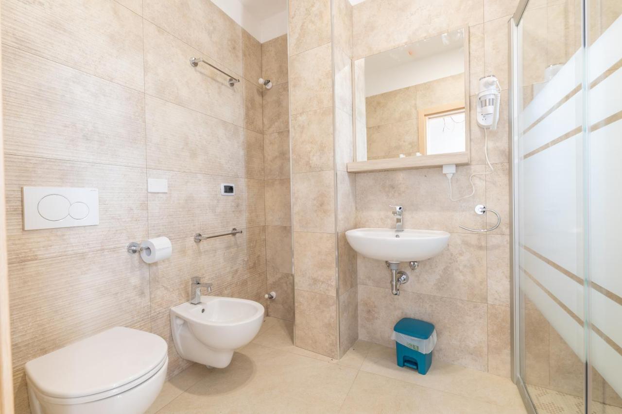 توري سان جيوفاني أوغينتو Room Salento Palace المظهر الخارجي الصورة