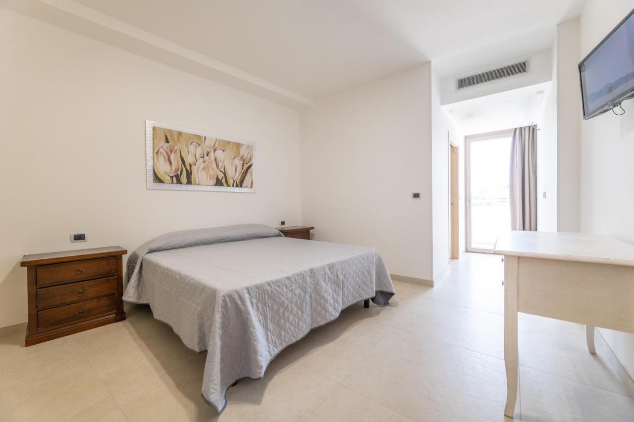 توري سان جيوفاني أوغينتو Room Salento Palace المظهر الخارجي الصورة